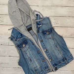 Tilly's Ci Sono Jean Vest Hoodie Junior's L